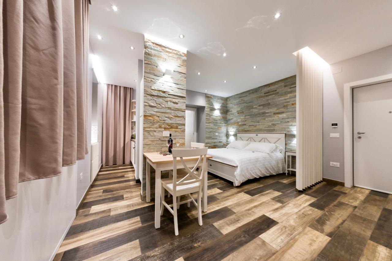 Apartamento Oggi E Domani Nápoles Exterior foto